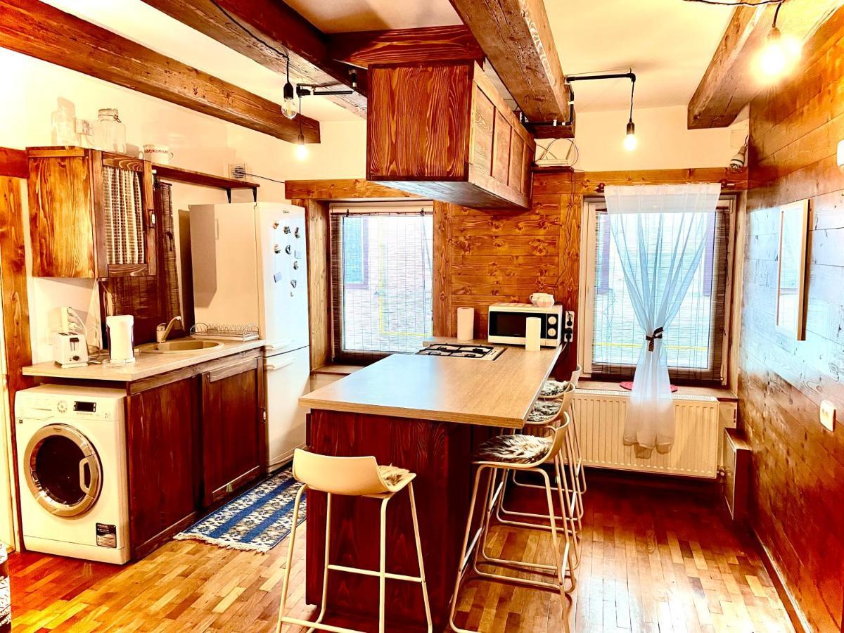 Apartament Rustic In Centrul Istoric Leilighet Braşov Eksteriør bilde
